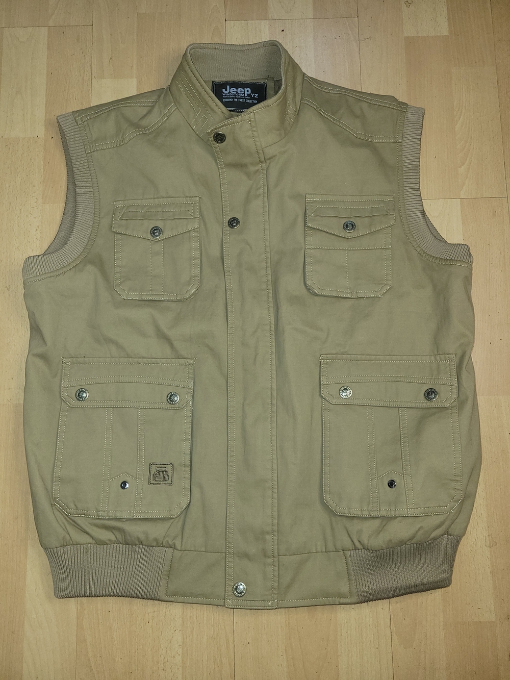 Jeep Men's Tan Multi-Pocket Utility Vest